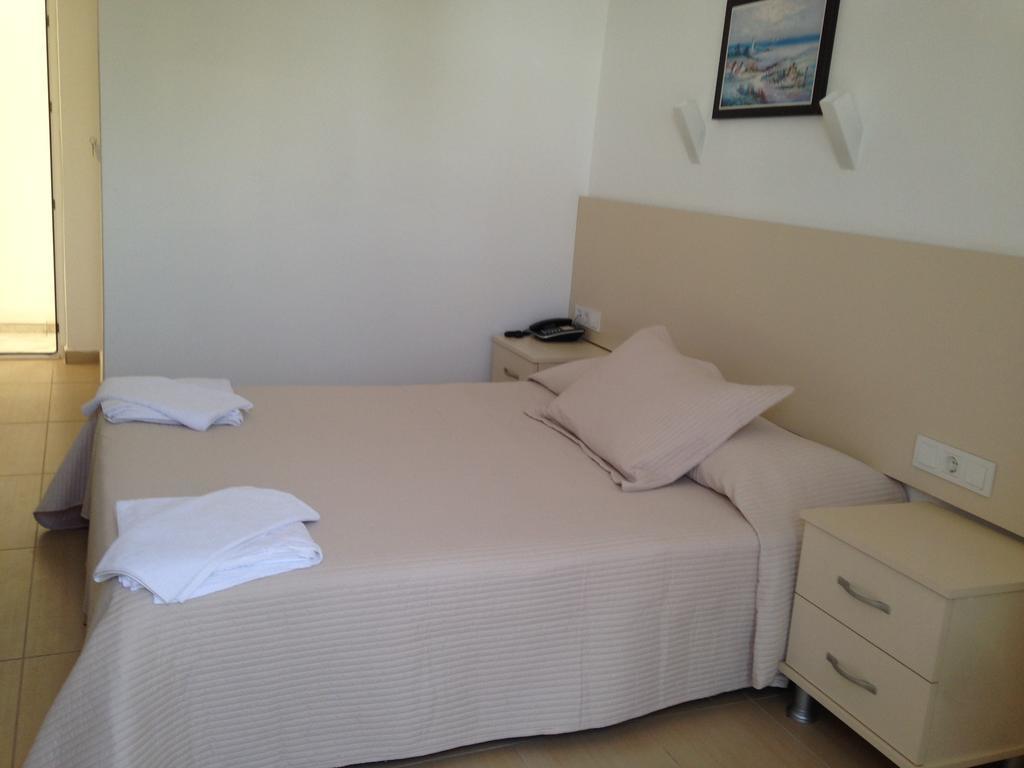 Acelya Hotel ออร์ทาเคนท์ ภายนอก รูปภาพ